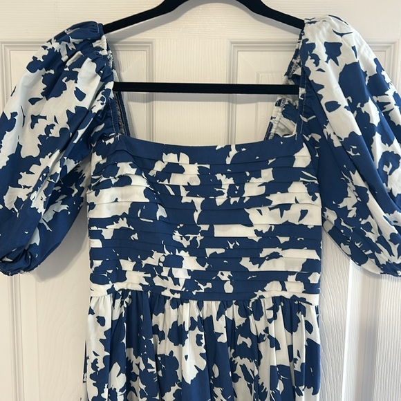 Abercrombie and Fitch Emerson dress - Picture 2 of 8